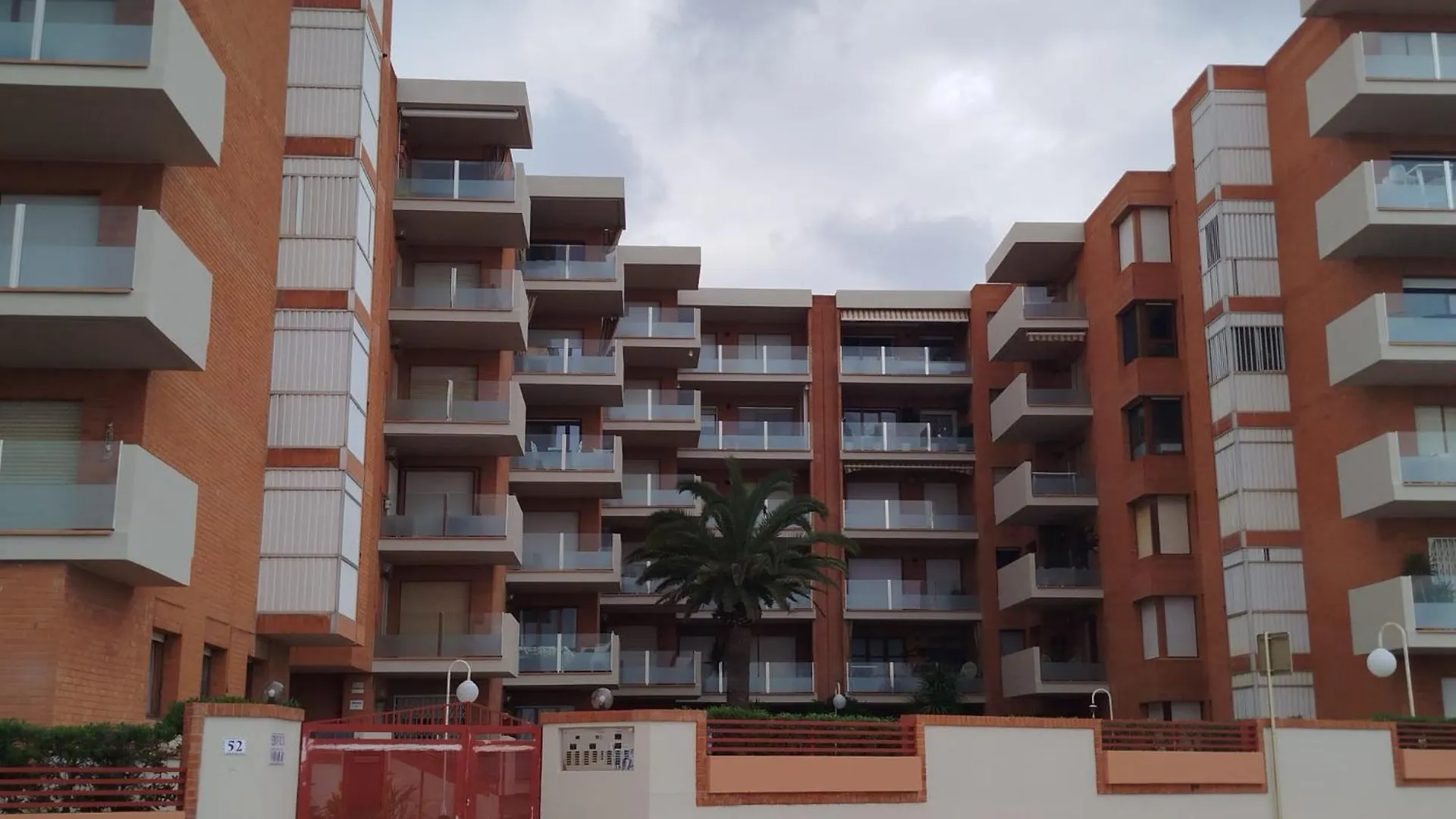 Apartamento Primera Línea de Mar L'Ampolla 0*,  España